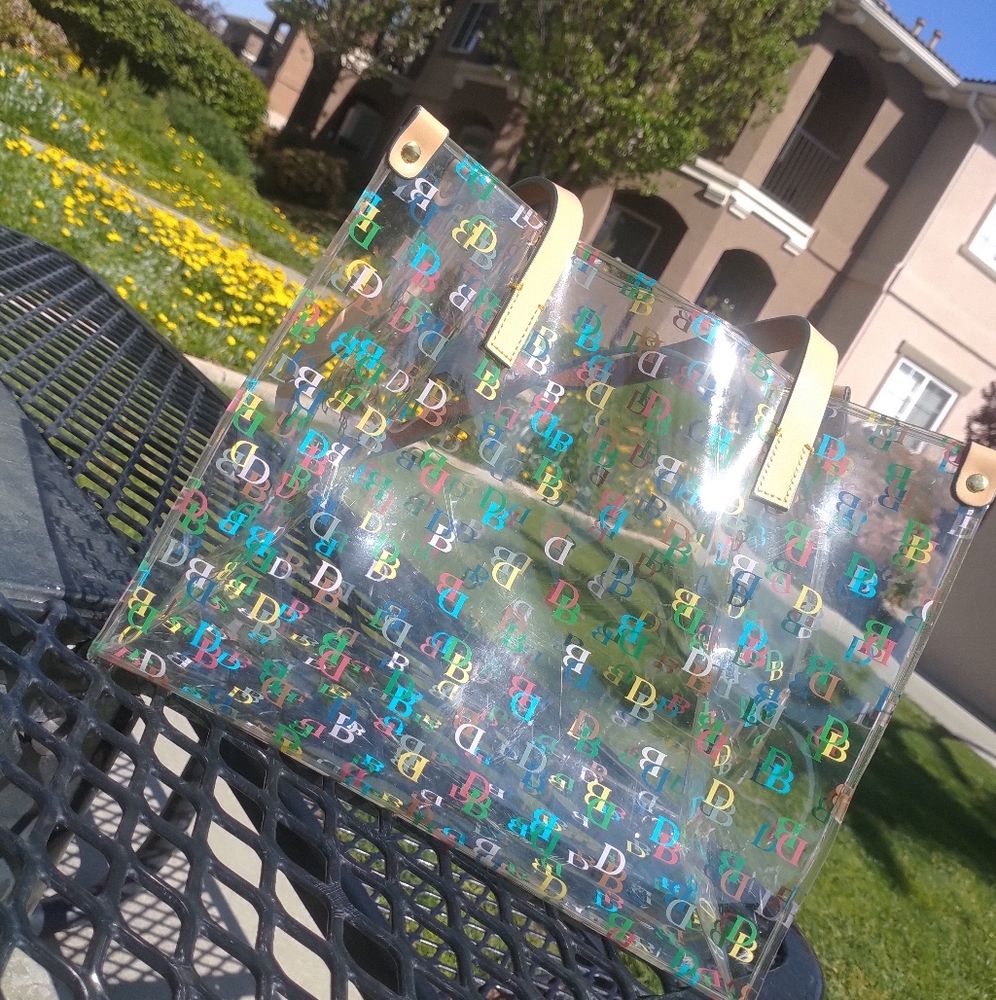 DOONEY AND BOURKE CLEAR LOGOMANIA TOTE BAG PURSE